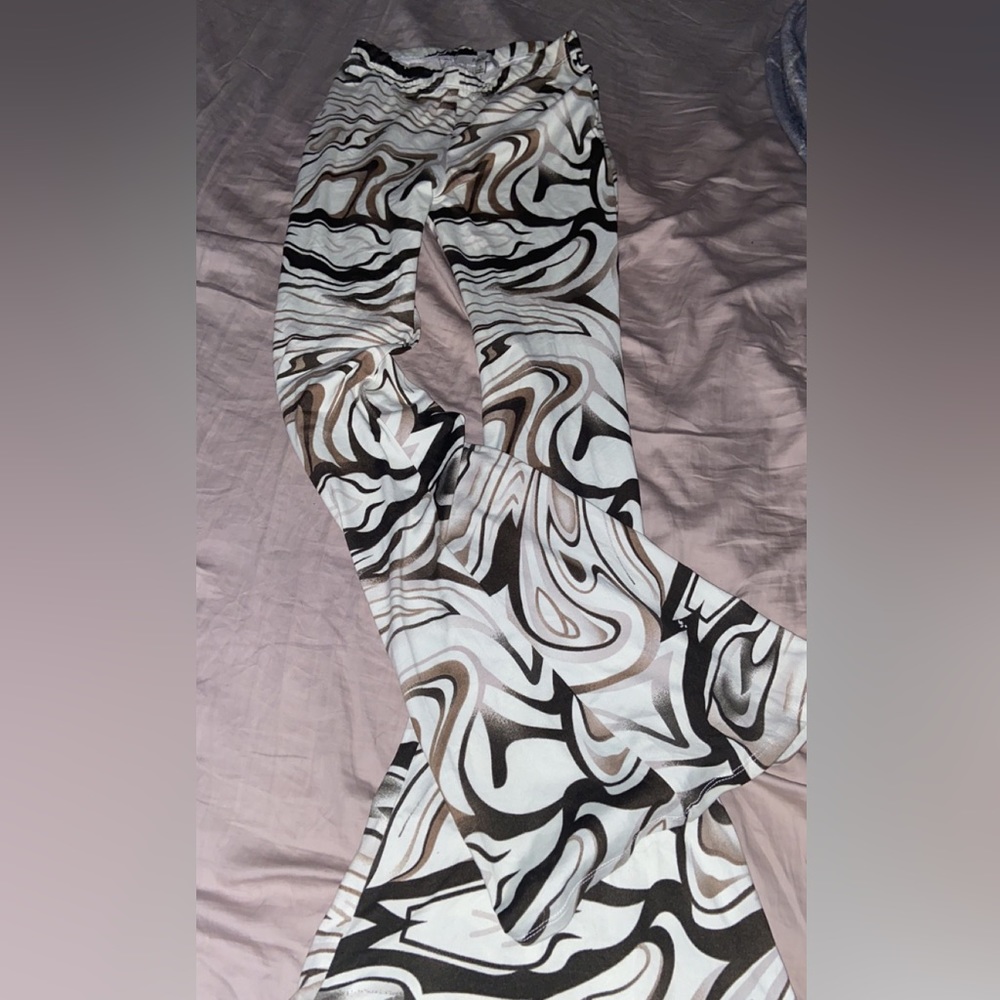 size small yoga pants